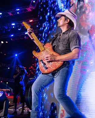 Brad Paisley Pomona