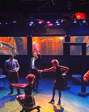 Clue - Live On Stage Los Angeles