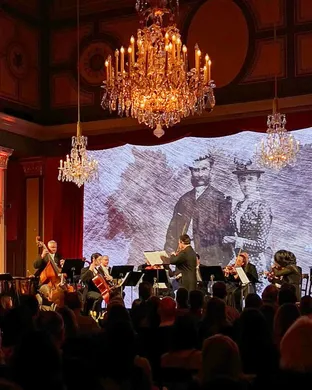 Strauss Los Angeles