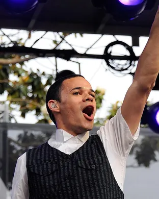 Tauren Wells Corona